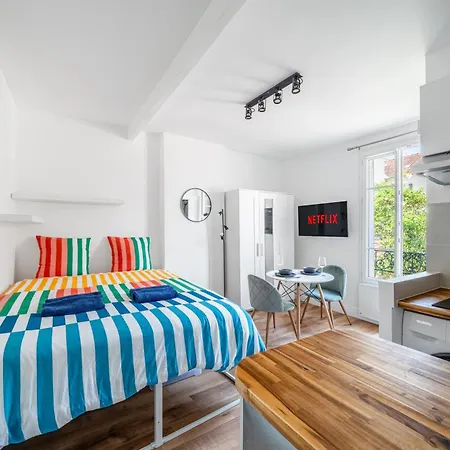 Apartment New Rue Roger #2 - Bills Included - Direct Train From Cdg Airport *