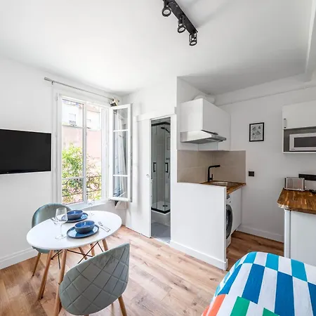 New Rue Roger #2 - Bills Included - Direct Train From Cdg Airport * Paris