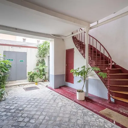 New Rue Roger #2 - Bills Included - Direct Train From Cdg Airport Apartment